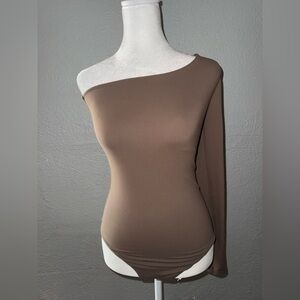 NWOT Nuuds One Shoulder Bodysuit Mocha Size Xs‎ (just like skims)